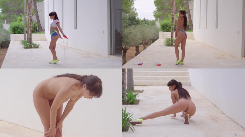 WowGirls 17.01.11 Yarina A Here We Go 1080p 30fps【13분 18초】